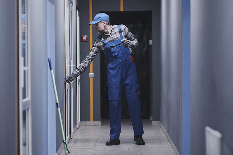 Hausmeisterservice und Gebäudereinigung Böblingen Reinigungsfirma Ullrich Services