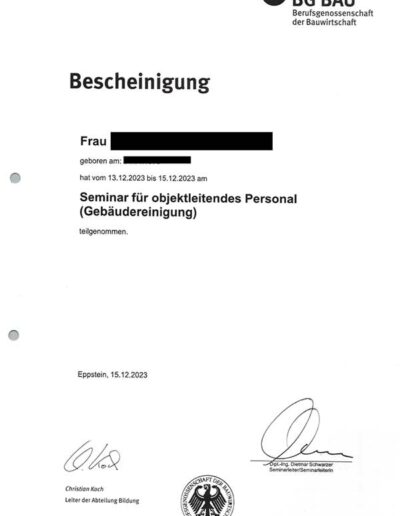 BG Bau Bescheinigung für objektleitendes Personal der Gebäudereinigung von Reinigungsfirma Ullrich Services