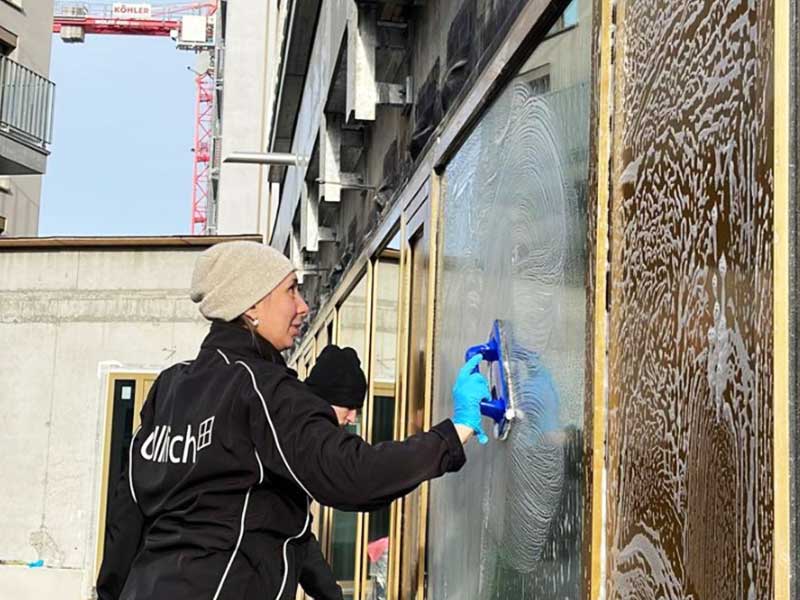 Baureinigung und Bauendreinigung von Gebäudereinigungsfirma Ullrich Services Baureinigung und Bauendreinigung von Gebäudereinigungsfirma Ullrich Services