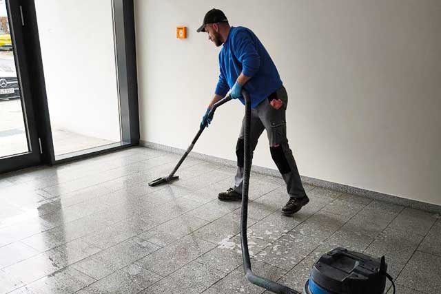 Gebäudeservice Angebote für Hausmeister und Reinigung von Gebäudereinigungsfirma Ullrich Services