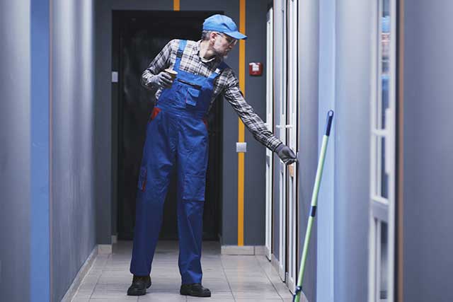 Hausmeisterdienste und Gebäudeservice anfragen bei Firma Ullrich Services