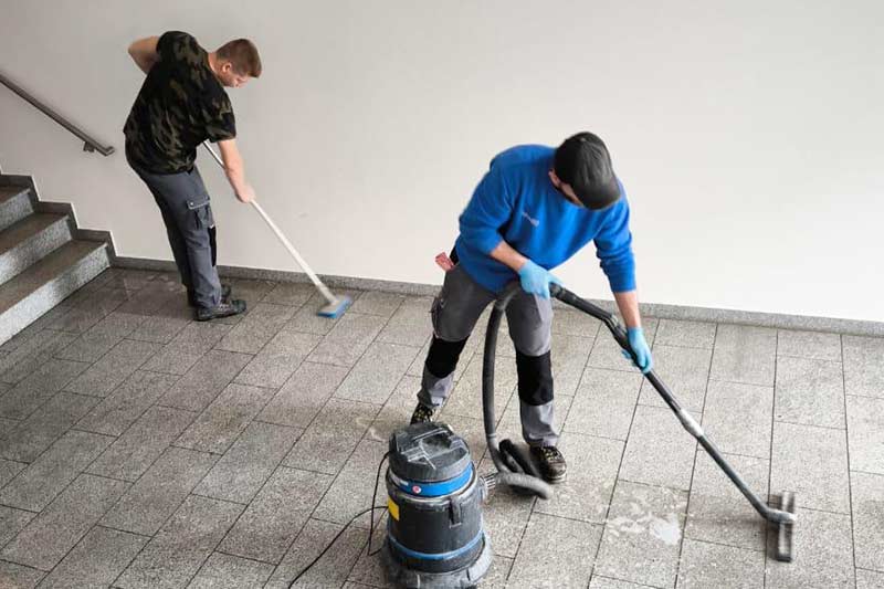 Professionelle Gebäudereinigung in 71083 Herrenberg von Reinigungsfirma Ullrich Services