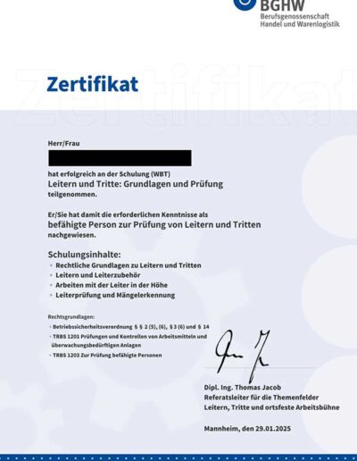 Ullrich Services Gebäudereinigungsfirma Zertifikat Grundlage und Prüfung für Leitern und Tritte 2025