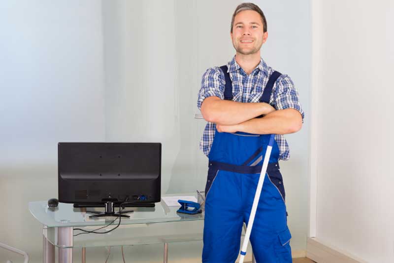Hausmeisterservice Karlsruhe von Gebäudedienstleister Ullrich Services