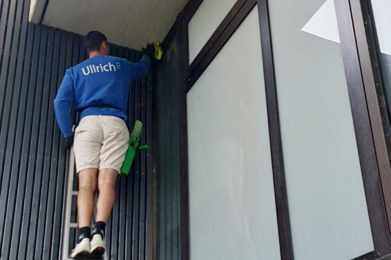 Professionelle Gebäudereinigung in Nufringen von Firma Ullrich Services Professionelle Gebäudereinigung in Nufringen von Firma Ullrich Services