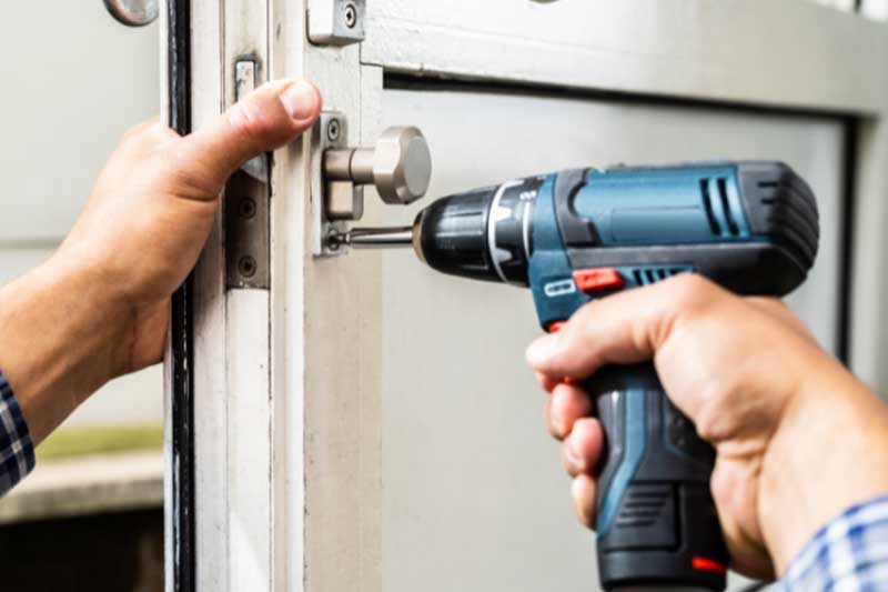 Professionelle Hausmeisterservice in 71139 Ehningen von Gebäudedienstleister Ullrich Services